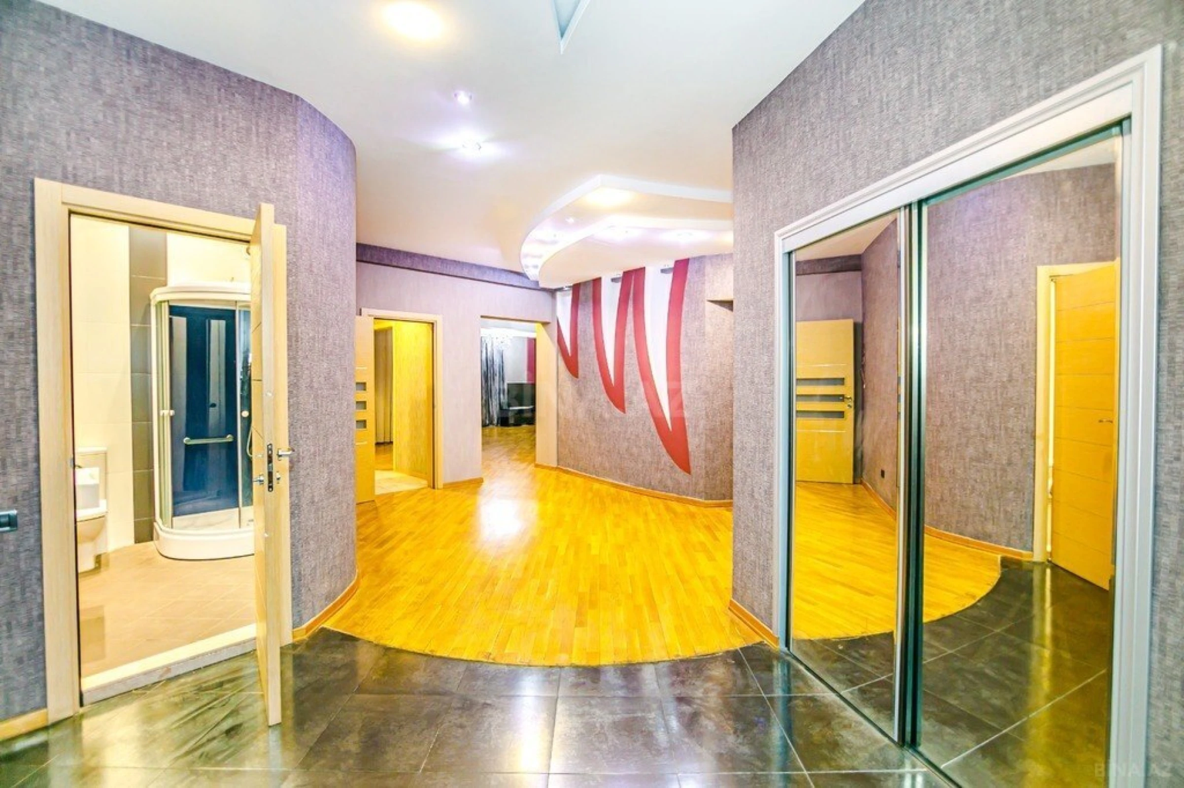 Kirayə verilir 4 otaqlı mənzil 220 m²