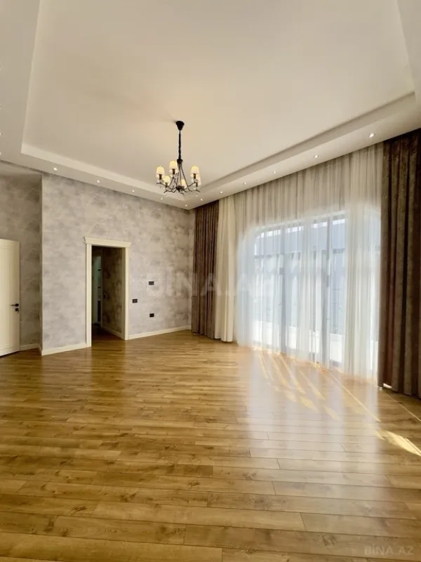 Satılır 6 otaqlı həyət evi 440 m²