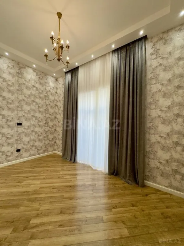 Satılır 6 otaqlı həyət evi 440 m²