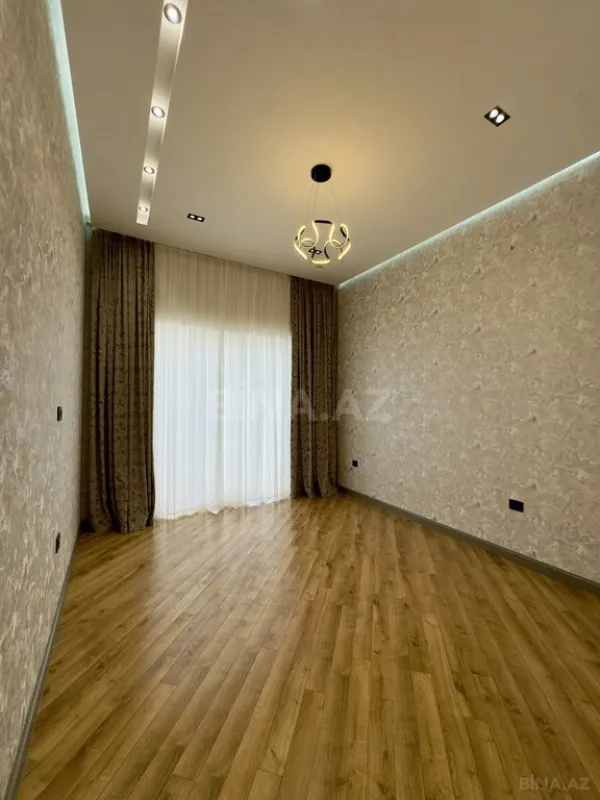 Satılır 6 otaqlı həyət evi 450 m²