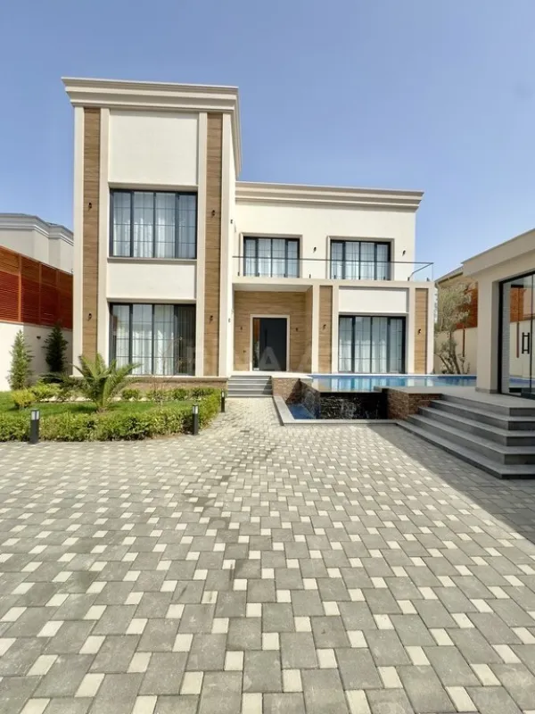 Satılır 6 otaqlı həyət evi 450 m²