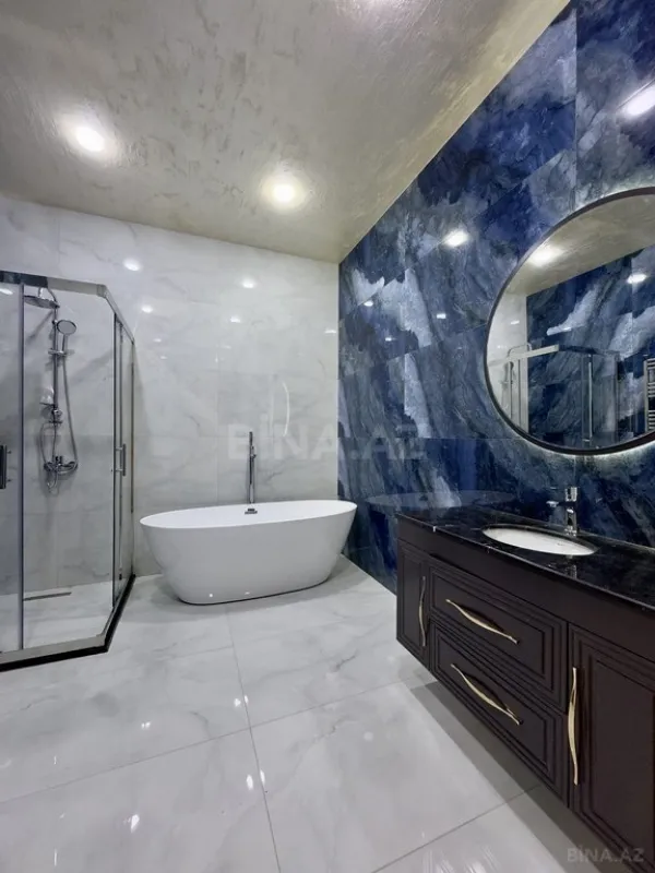 Satılır 6 otaqlı həyət evi 450 m²