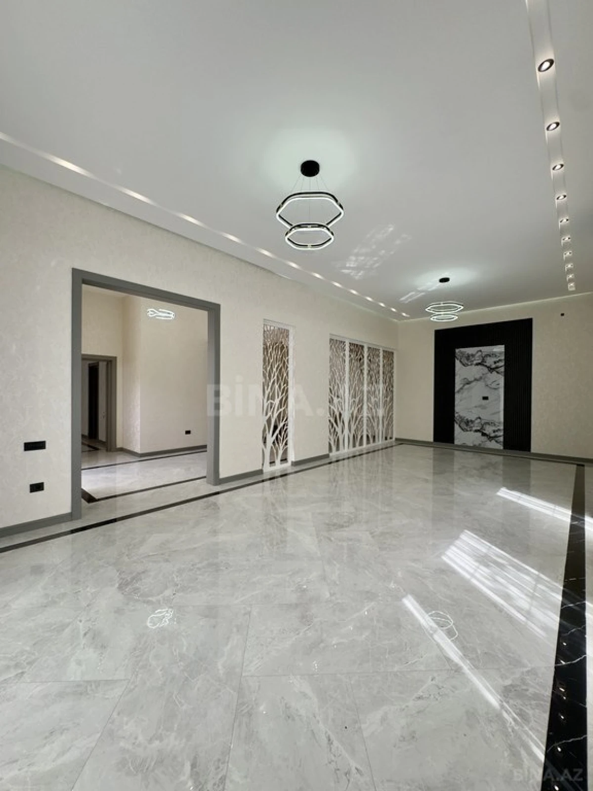 Satılır 6 otaqlı həyət evi 450 m²