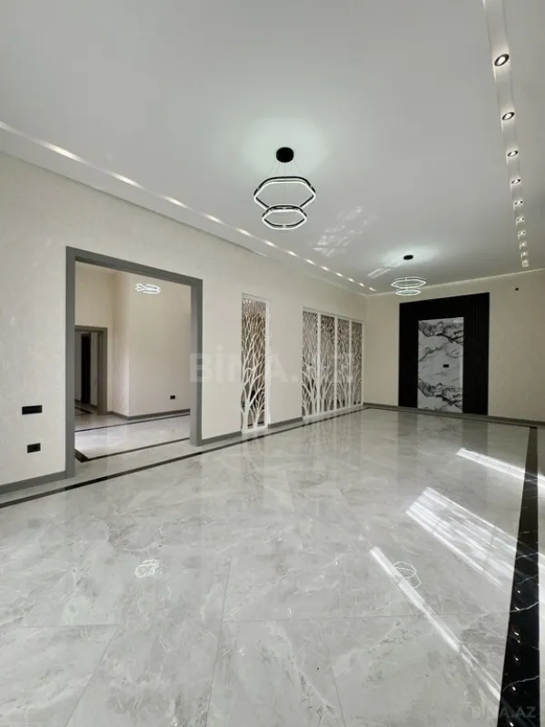 Satılır 6 otaqlı həyət evi 450 m²