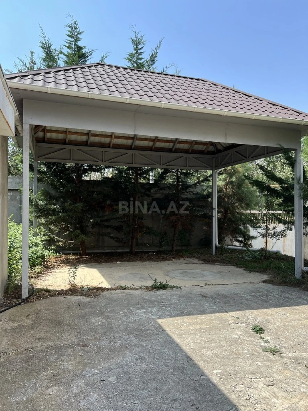 Satılır 8 otaqlı həyət evi 329 m²