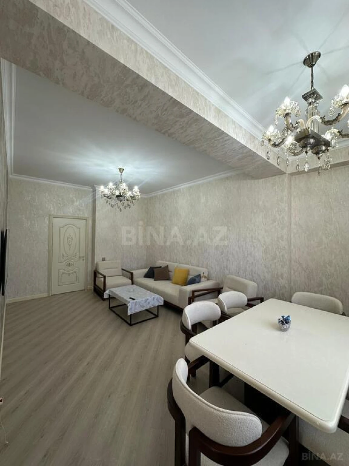 Satılır 2 otaqlı mənzil 65 m²