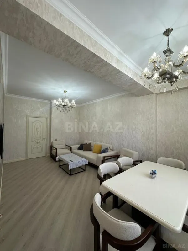 Satılır 2 otaqlı mənzil 65 m²