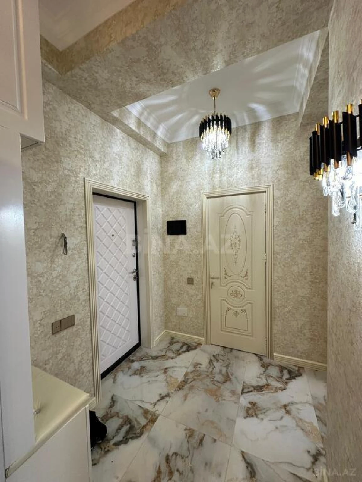 Satılır 2 otaqlı mənzil 65 m²