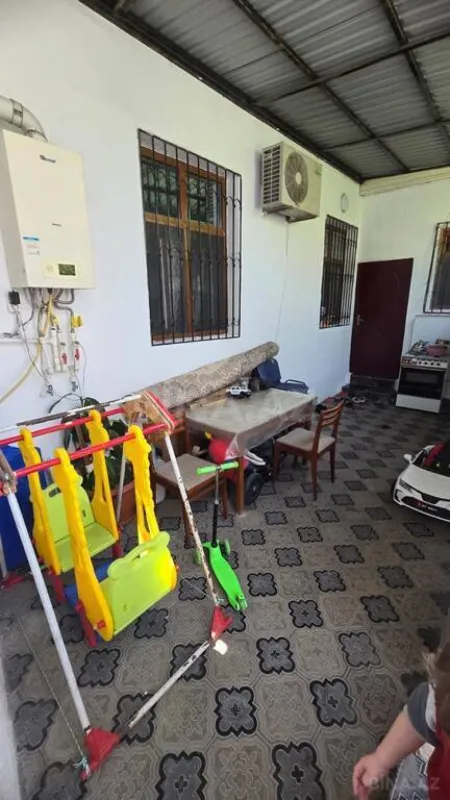 Satılır 4 otaqlı həyət evi 100 m²