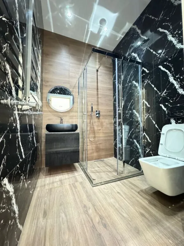 Satılır 5 otaqlı həyət evi 300 m²