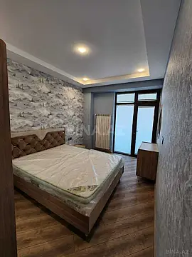 Kirayə verilir 2 otaqlı mənzil 65 m²