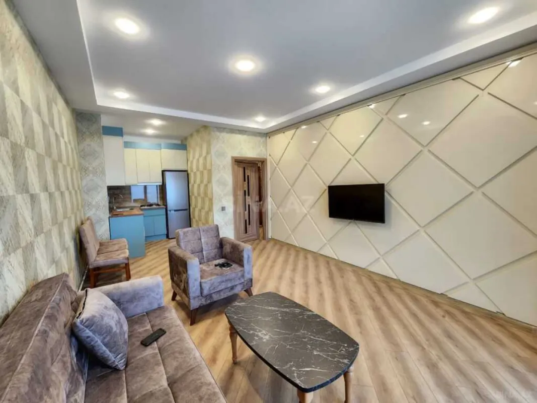 Kirayə verilir 2 otaqlı mənzil 65 m²