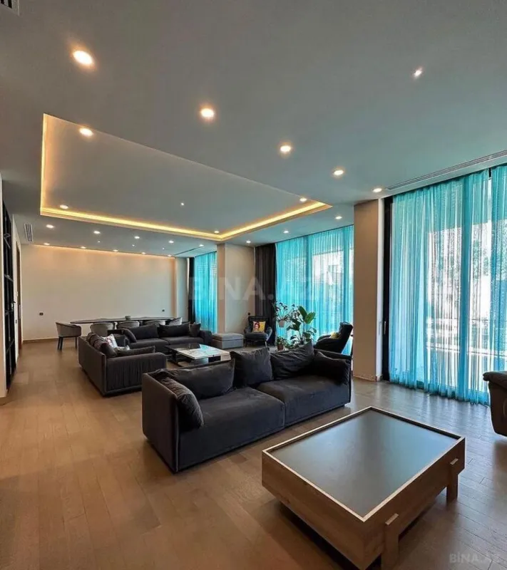 Kirayə verilir 6 otaqlı həyət evi 400 m²