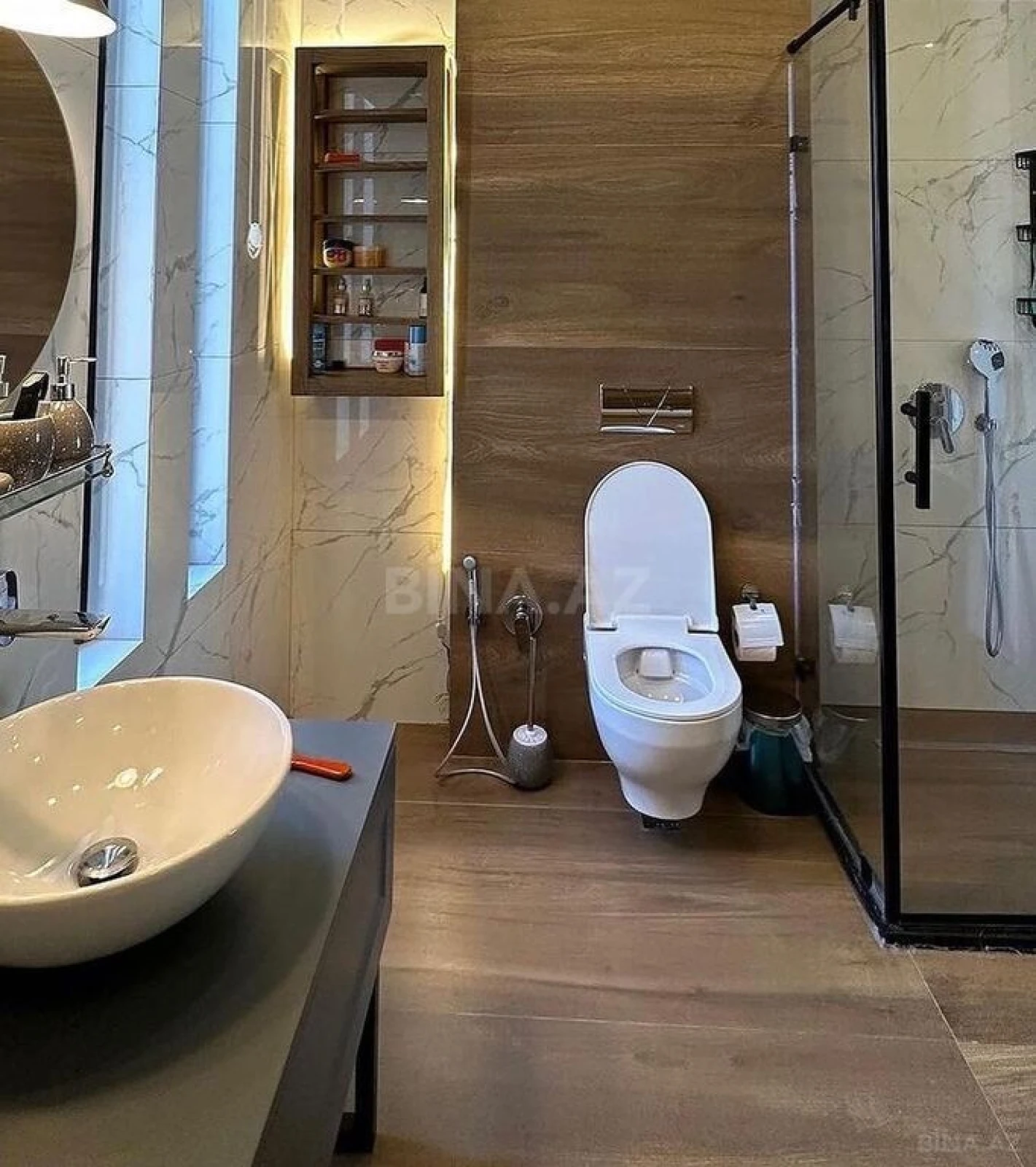 Kirayə verilir 6 otaqlı həyət evi 400 m²