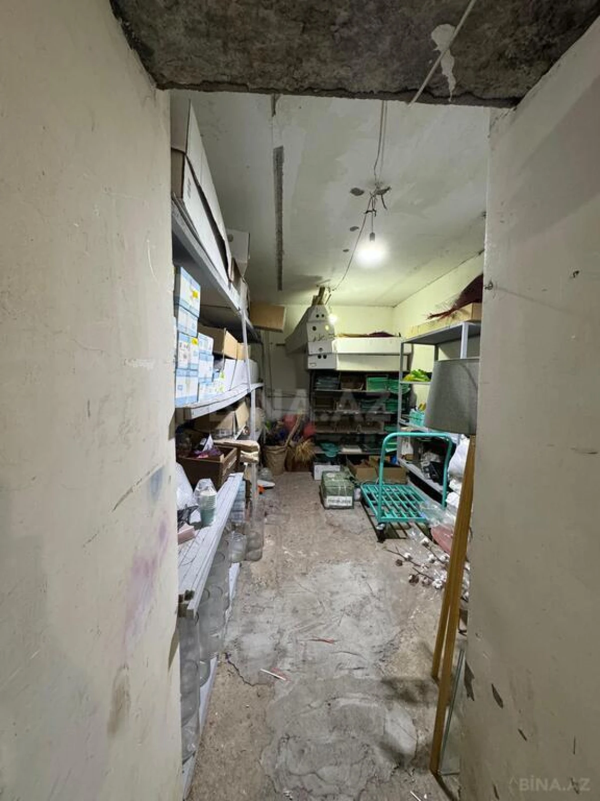 Satılır obyekt 180 m²