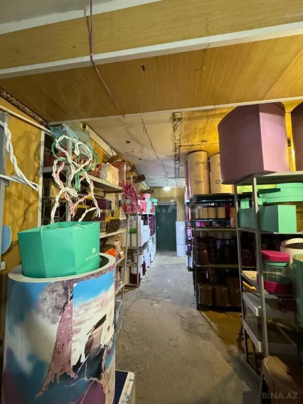 Satılır obyekt 180 m²