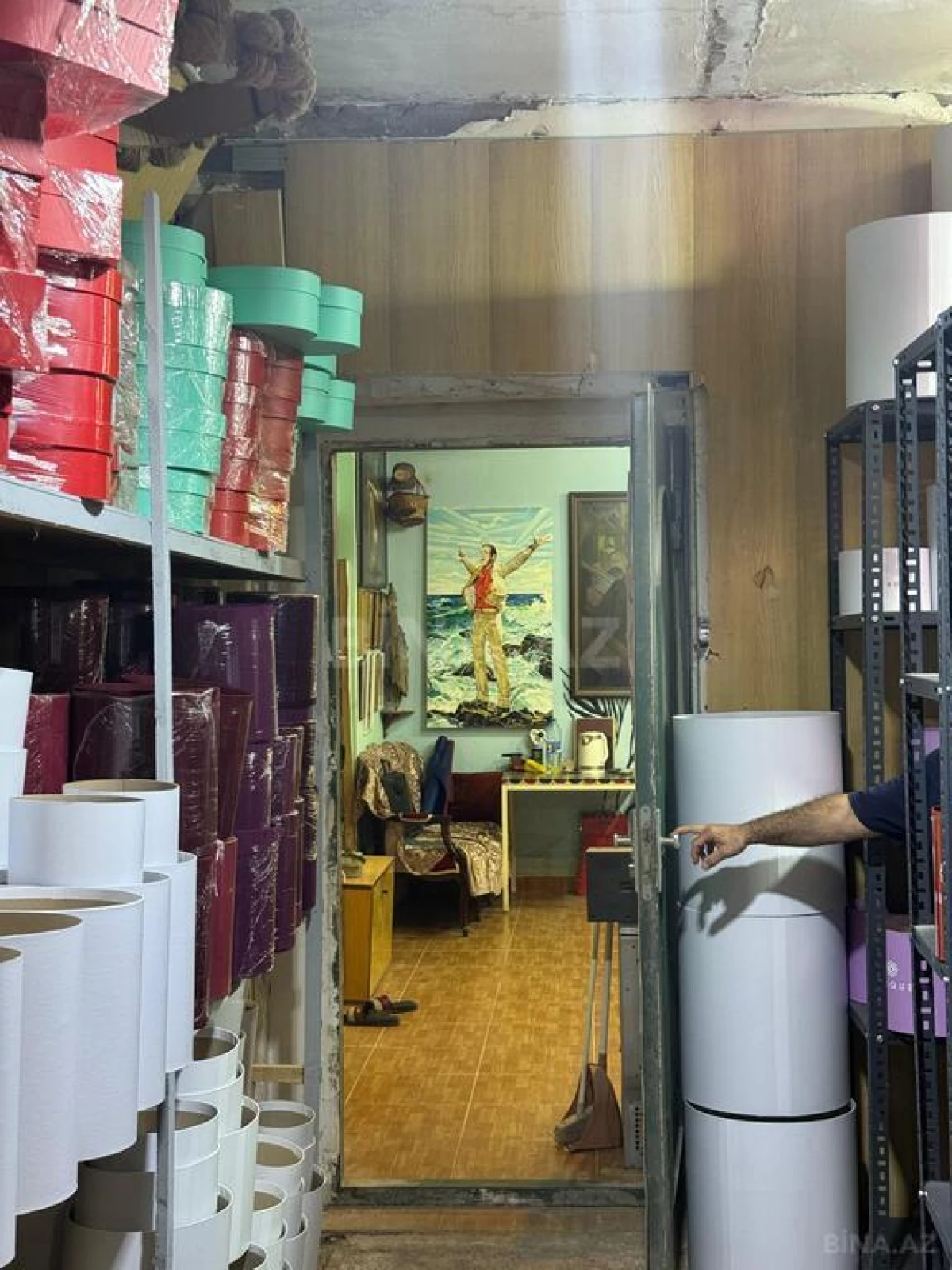 Satılır obyekt 180 m²