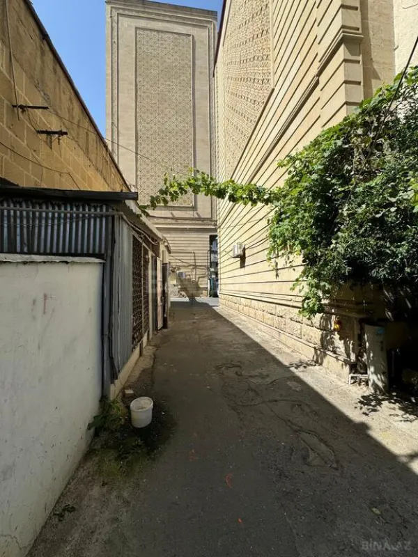 Satılır obyekt 180 m²