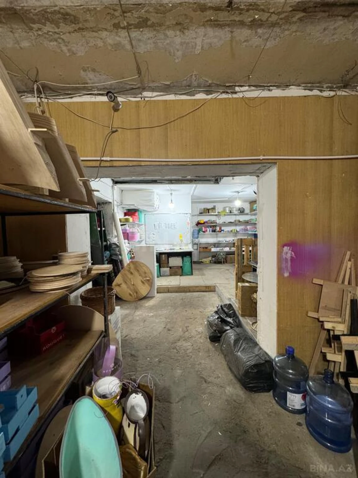 Satılır obyekt 180 m²