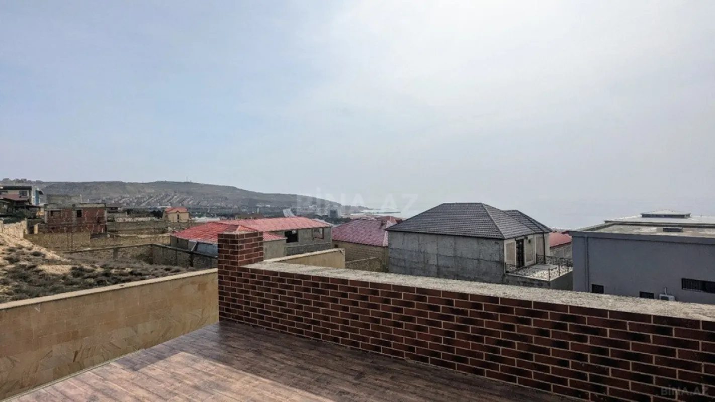 Satılır 7 otaqlı həyət evi 400 m²