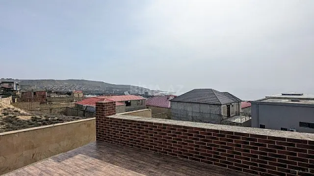 Satılır 7 otaqlı həyət evi 400 m²