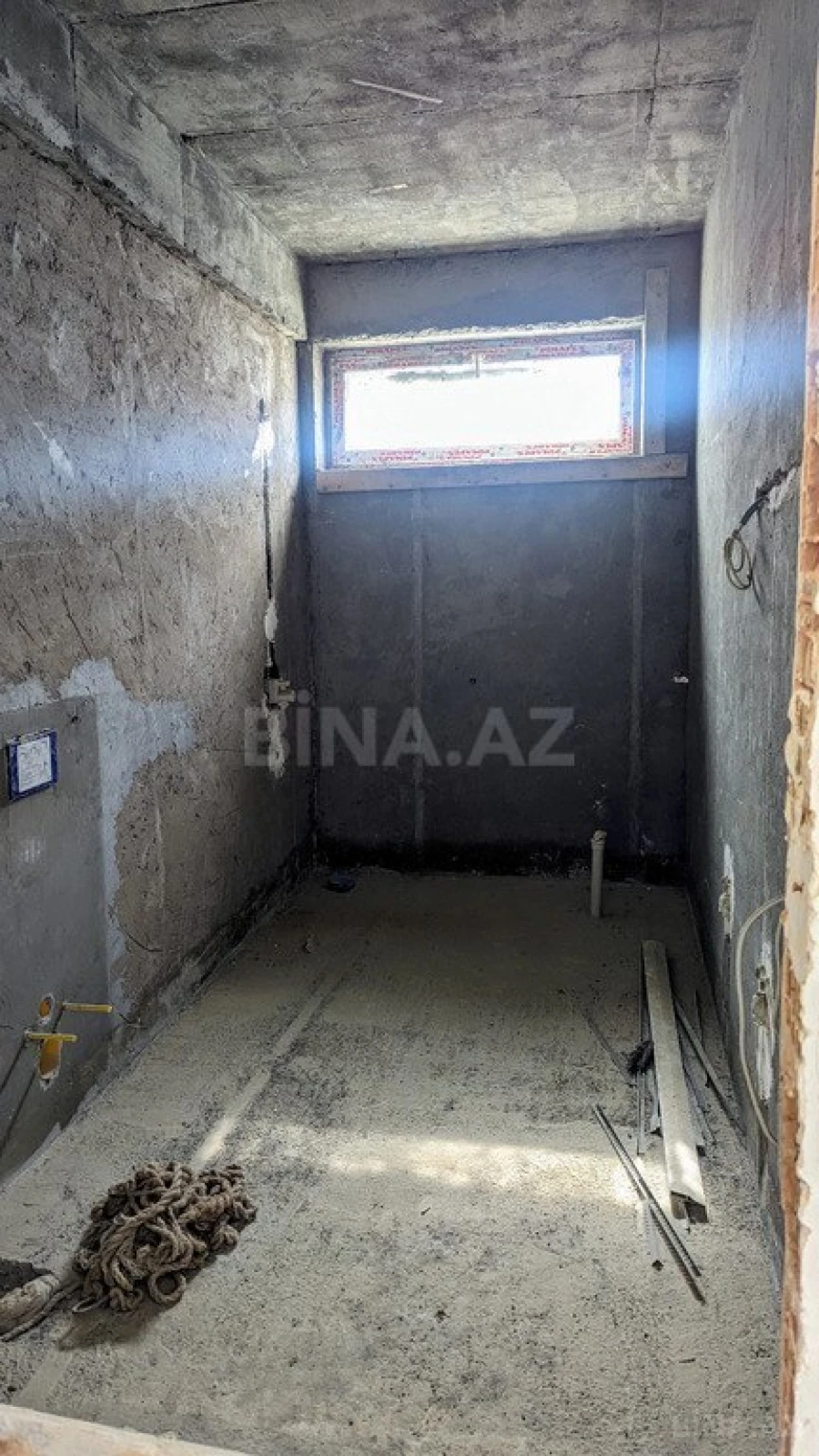 Satılır 7 otaqlı həyət evi 400 m²