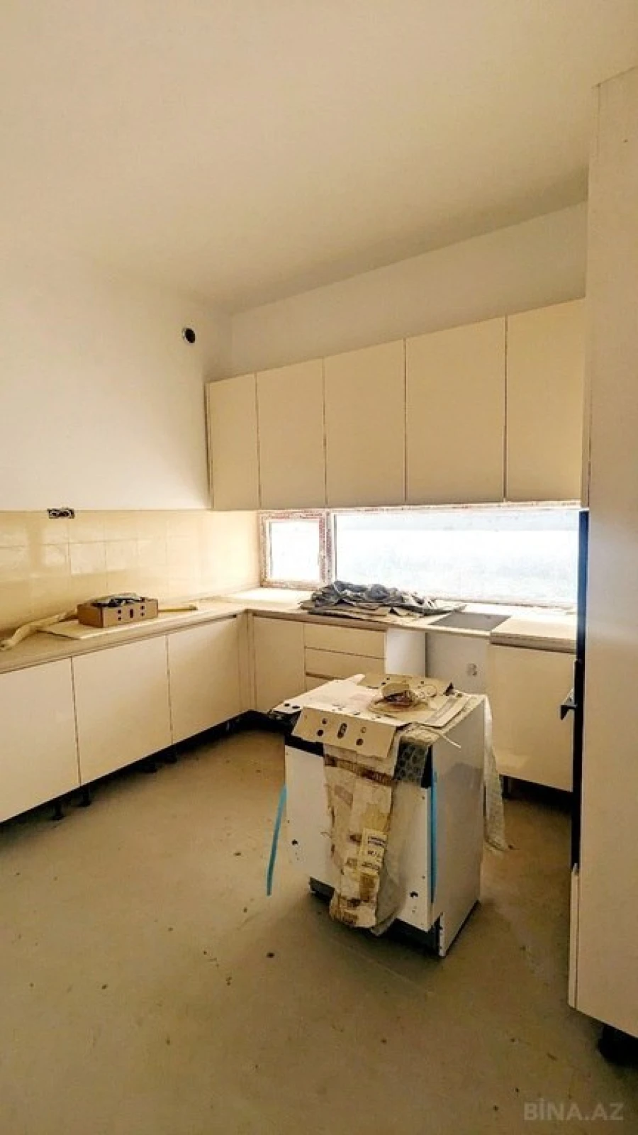 Satılır 7 otaqlı həyət evi 400 m²