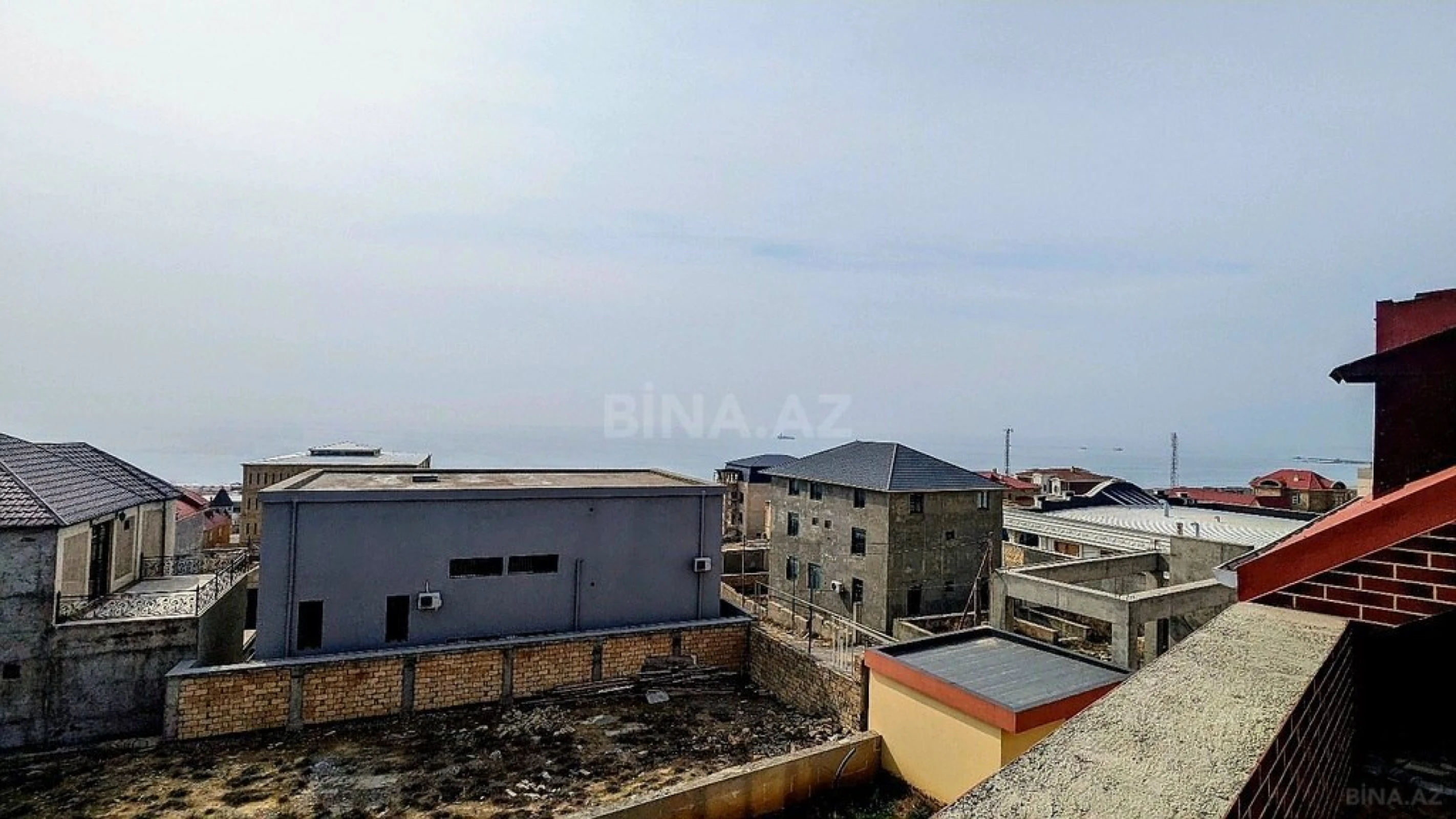 Satılır 7 otaqlı həyət evi 400 m²