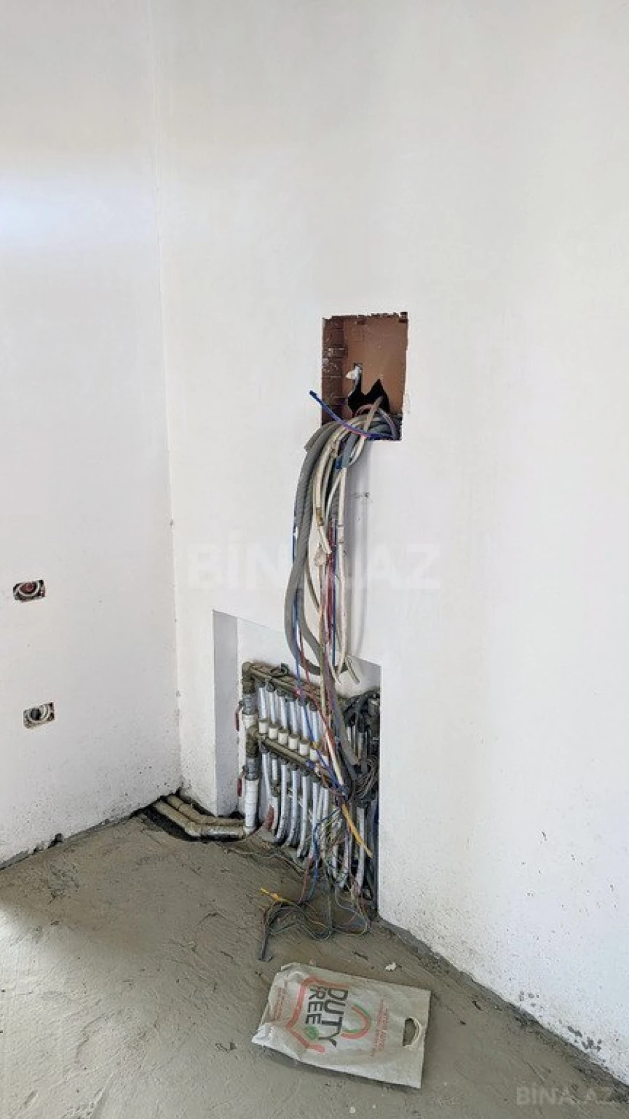 Satılır 7 otaqlı həyət evi 400 m²