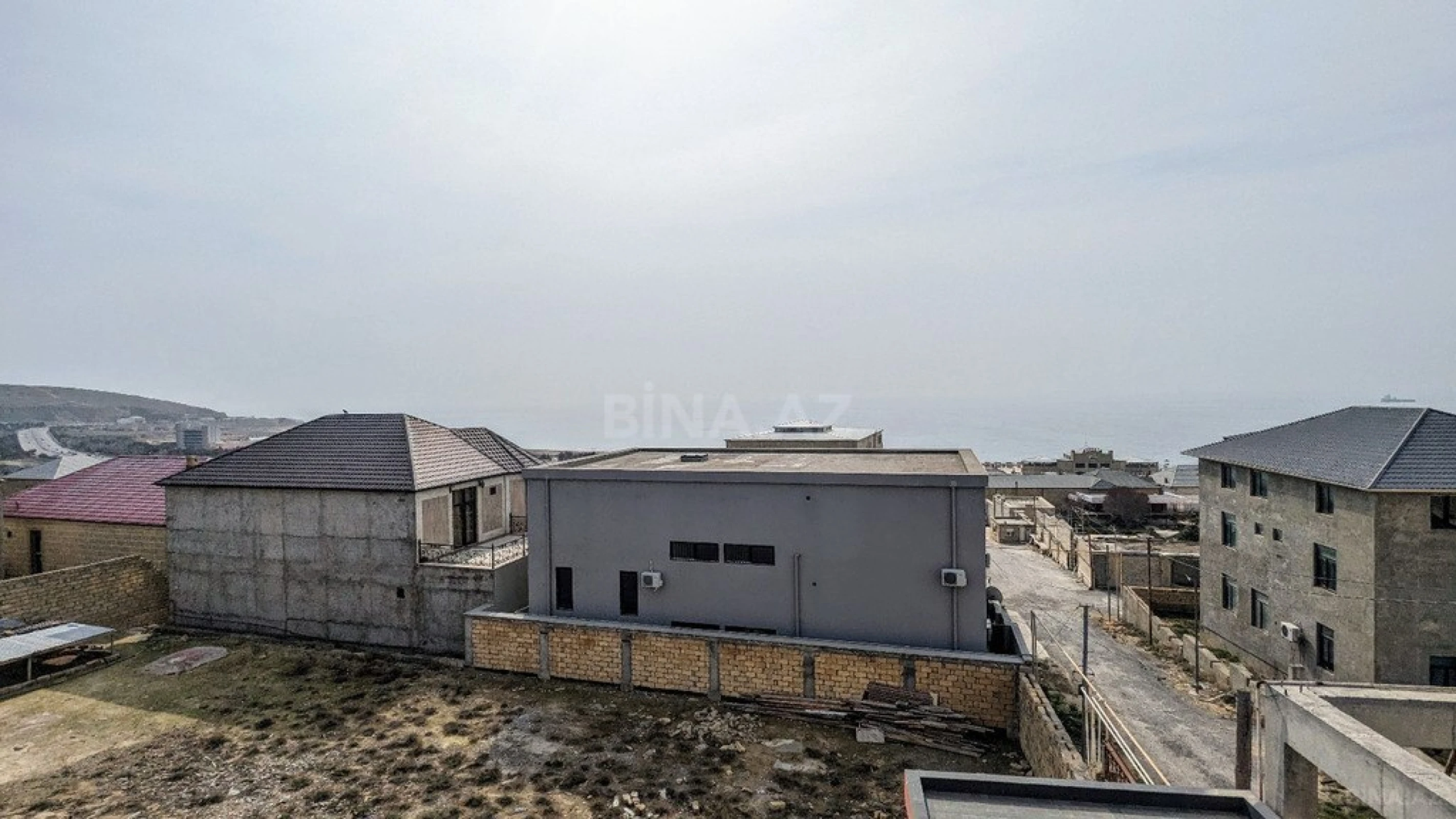 Satılır 7 otaqlı həyət evi 400 m²