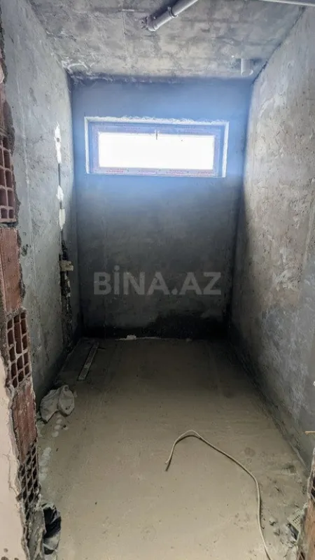 Satılır 7 otaqlı həyət evi 400 m²