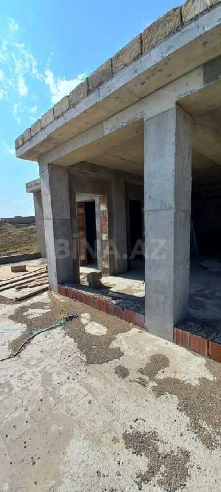 Satılır 5 otaqlı həyət evi 460 m²