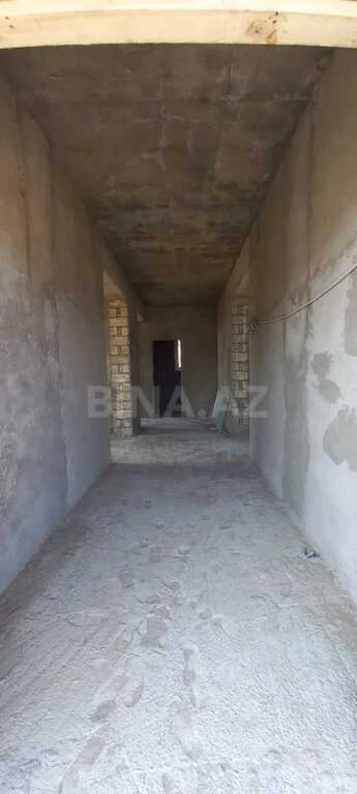 Satılır 5 otaqlı həyət evi 460 m²