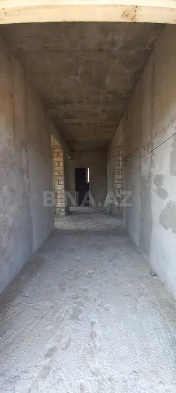 Satılır 5 otaqlı həyət evi 460 m²