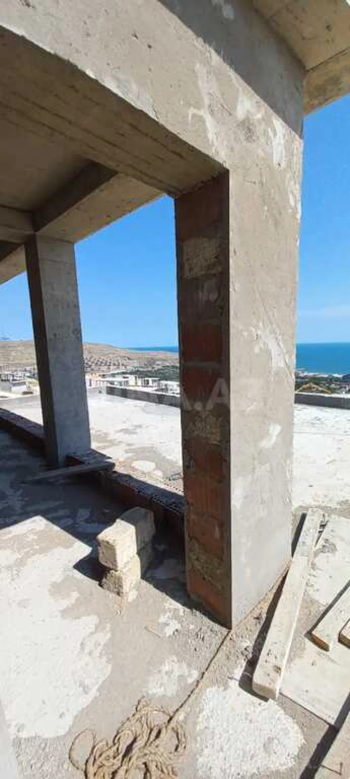 Satılır 5 otaqlı həyət evi 460 m²