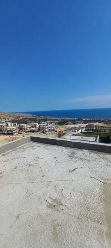 Satılır 5 otaqlı həyət evi 460 m²