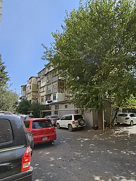 Satılır 3 otaqlı mənzil 93 m² — Bakı, İnşaatçılar 3 otaq 93.00 m²