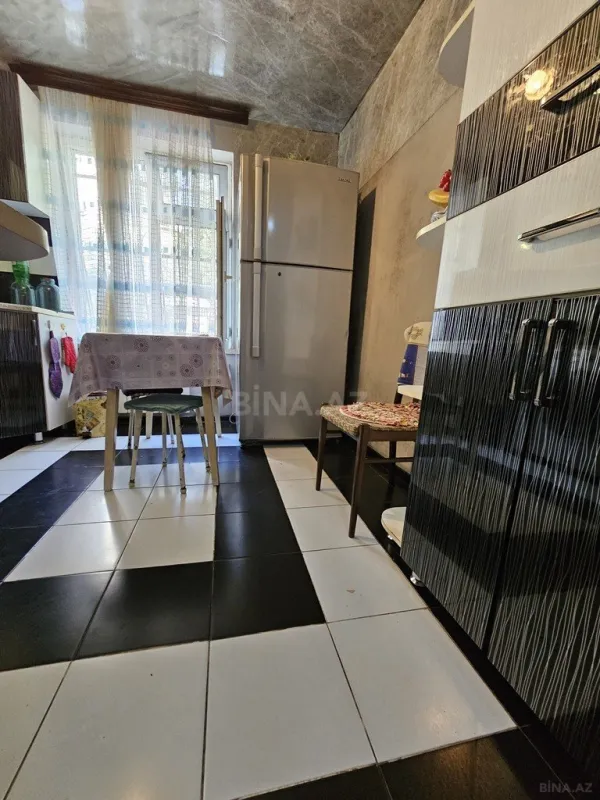Satılır 3 otaqlı mənzil 93 m²