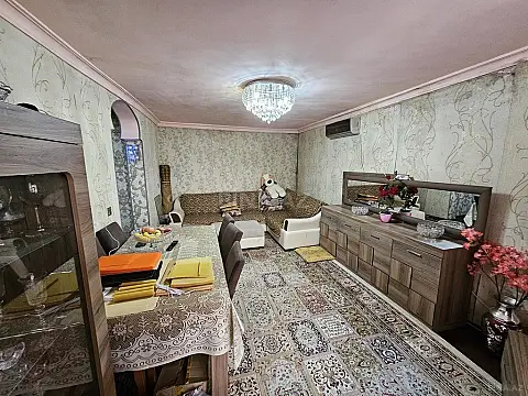 Satılır 3 otaqlı mənzil 93 m²