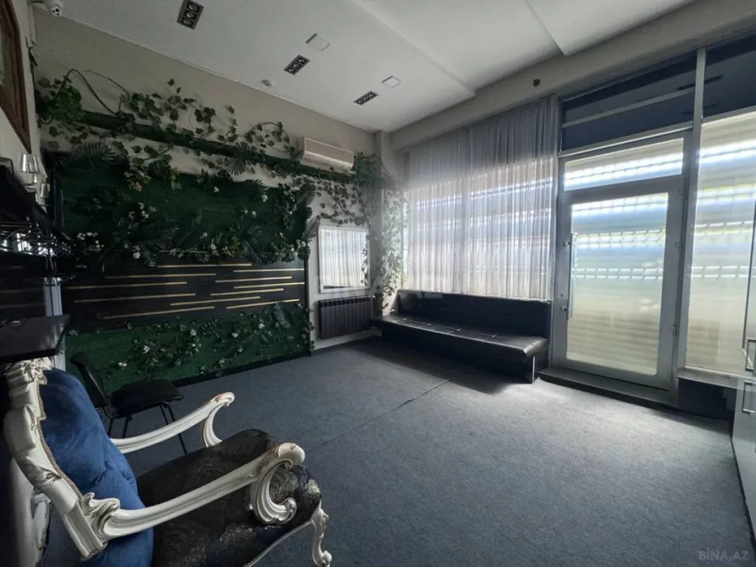 Satılır obyekt 170 m²