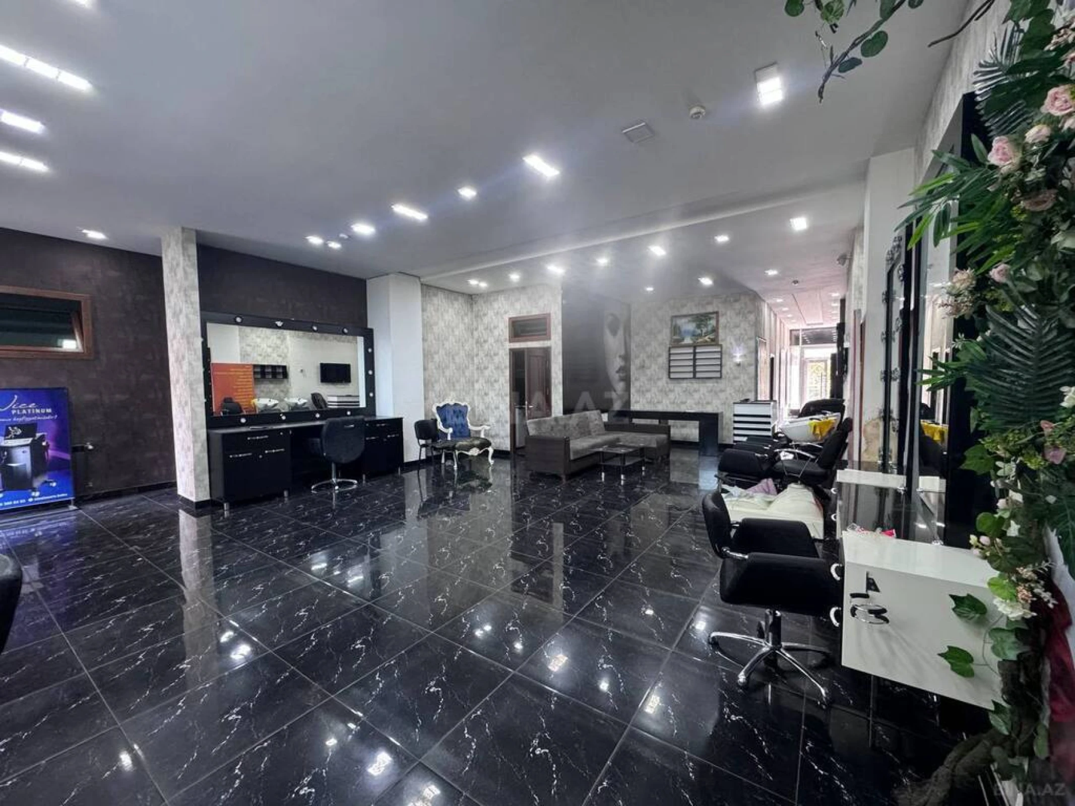 Satılır obyekt 170 m²