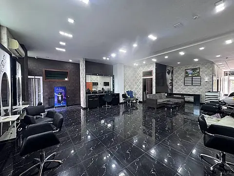 Satılır obyekt 170 m²