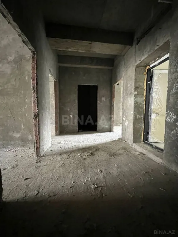 Satılır 2 otaqlı mənzil 105 m²