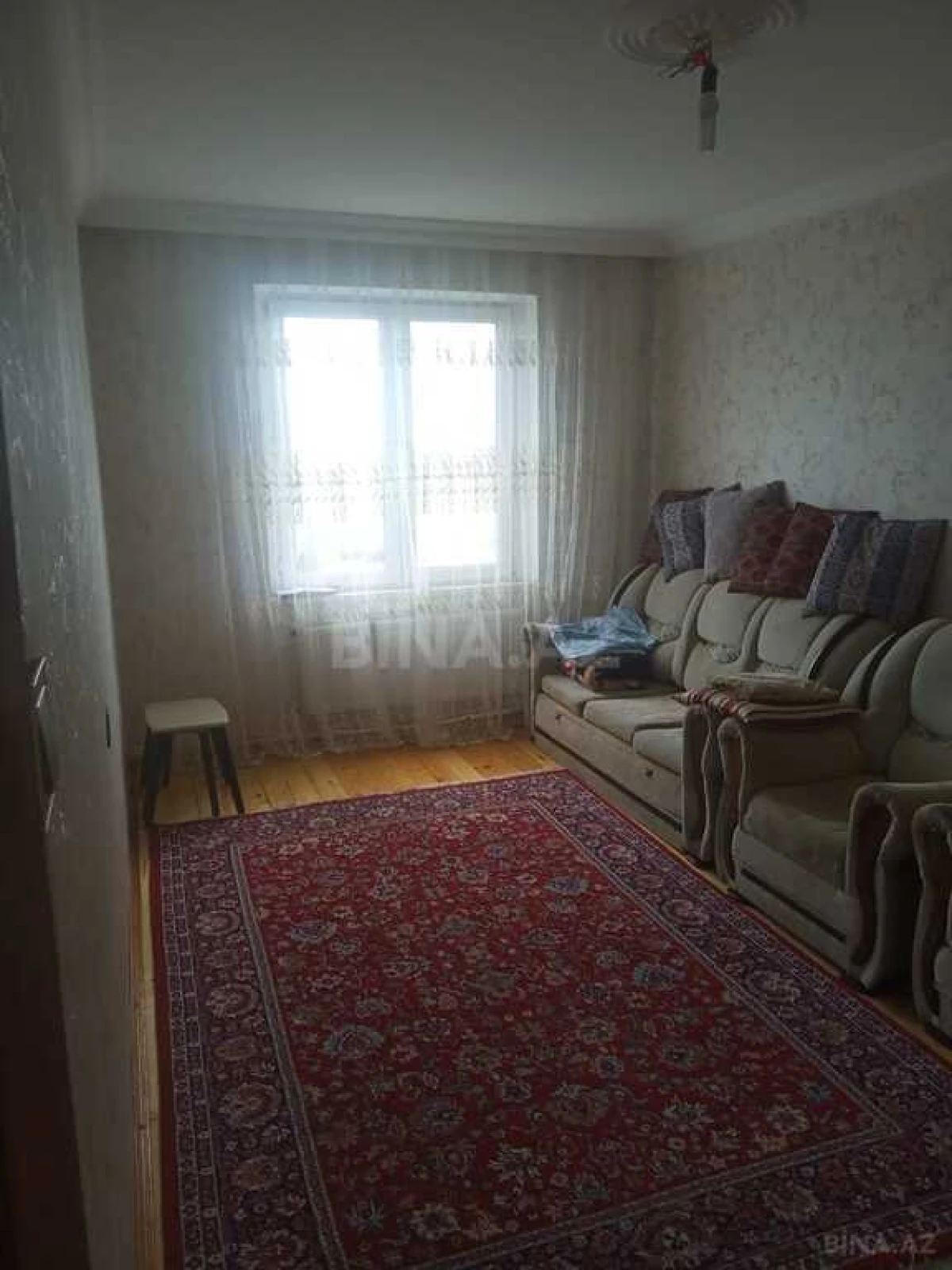 Satılır 4 otaqlı mənzil 100 m²
