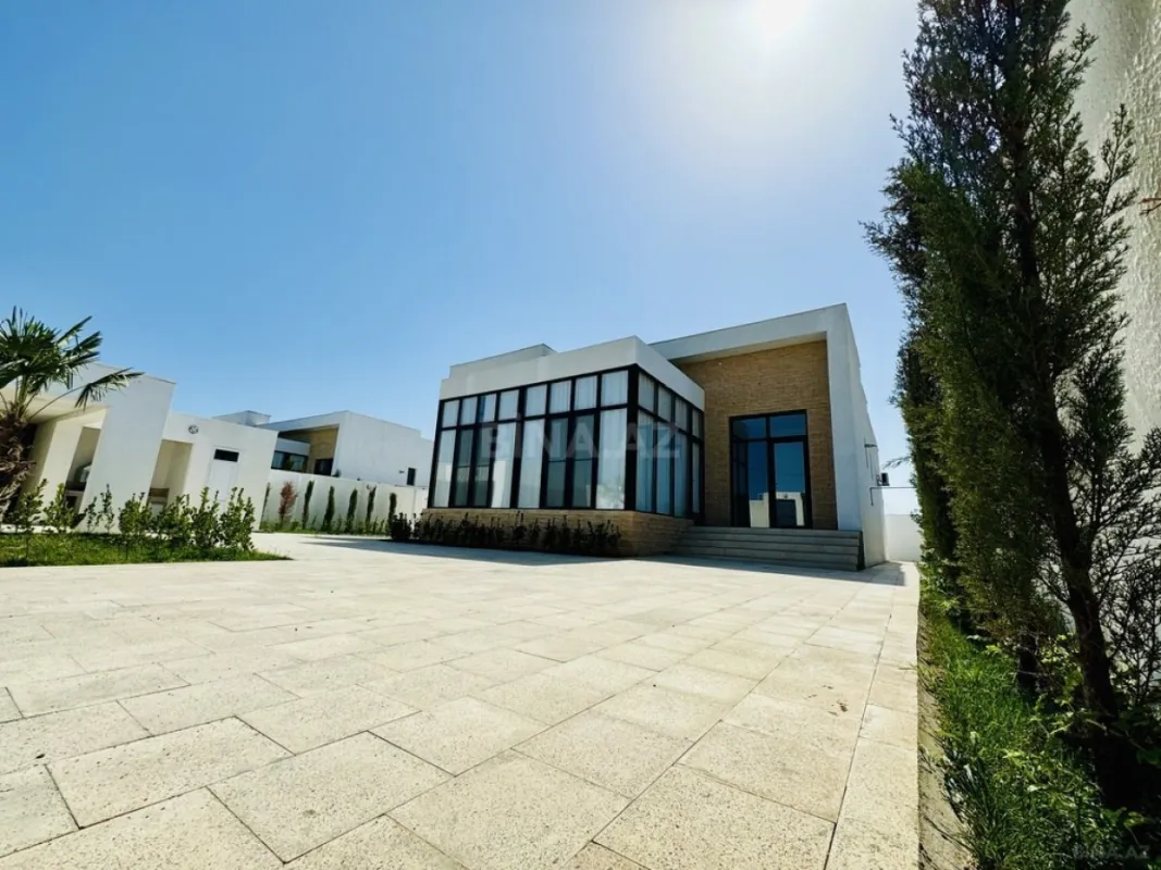 Satılır 5 otaqlı həyət evi 250 m²