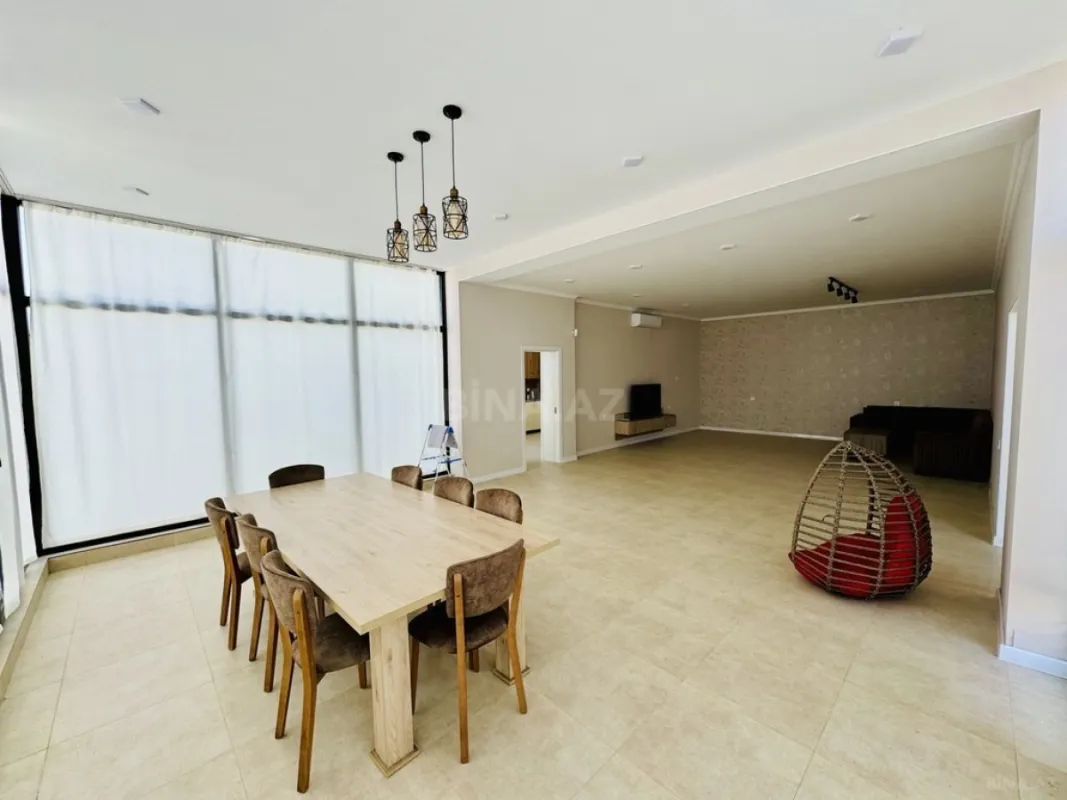 Satılır 5 otaqlı həyət evi 250 m²