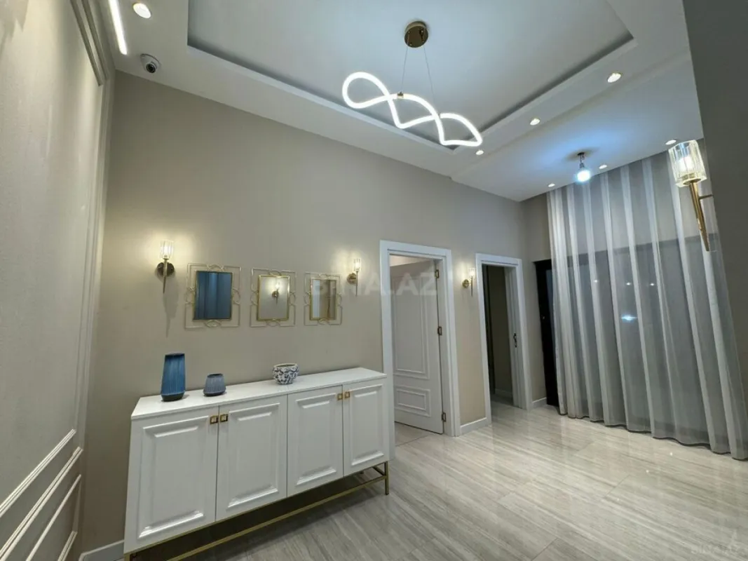 Kirayə verilir 5 otaqlı həyət evi 350 m²