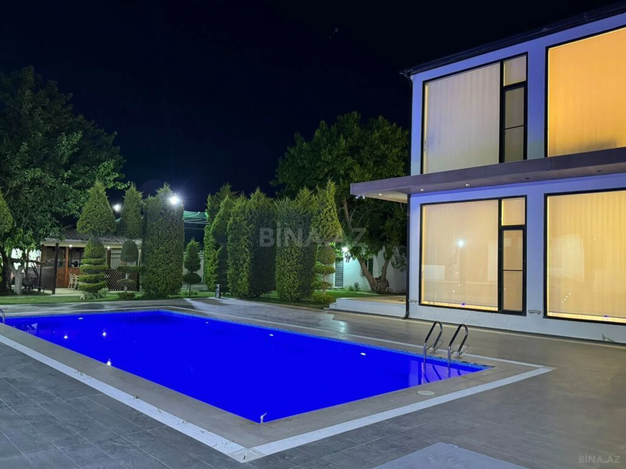 Kirayə verilir 5 otaqlı həyət evi 350 m²