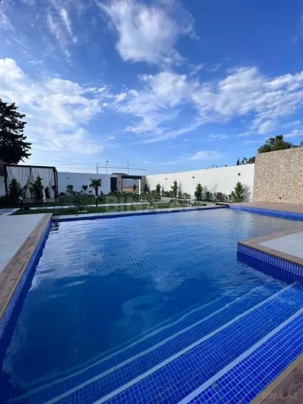 Kirayə verilir 6 otaqlı həyət evi 185 m²