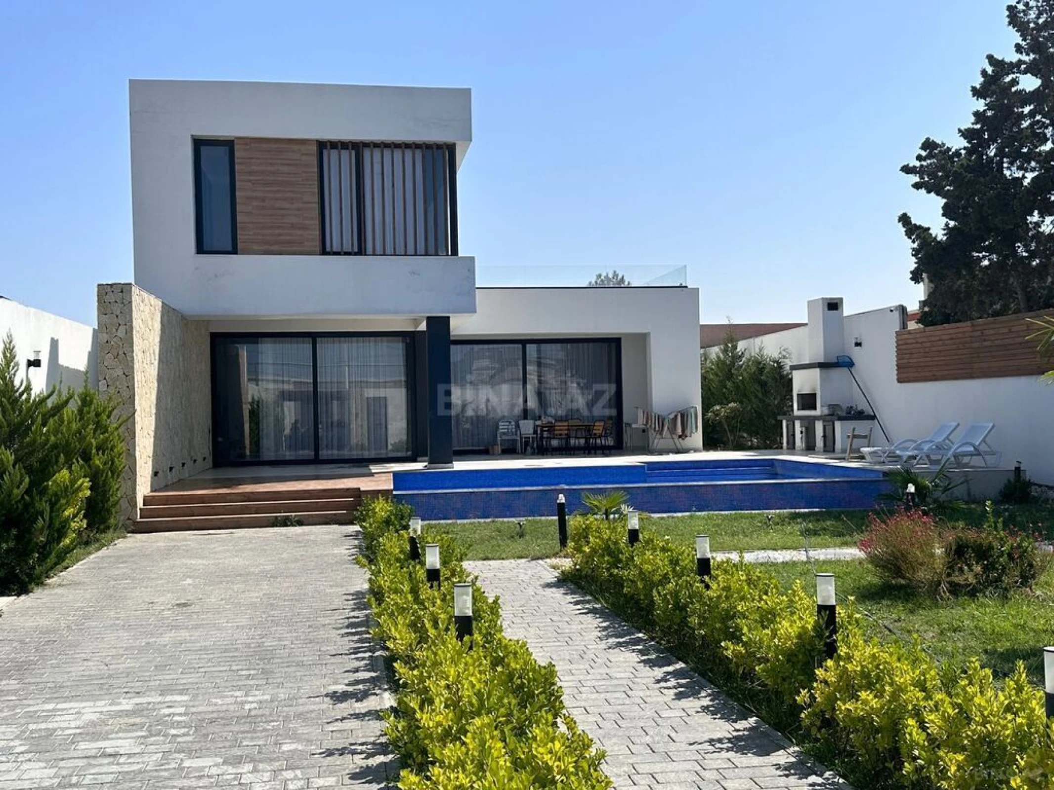 Kirayə verilir 6 otaqlı həyət evi 185 m²